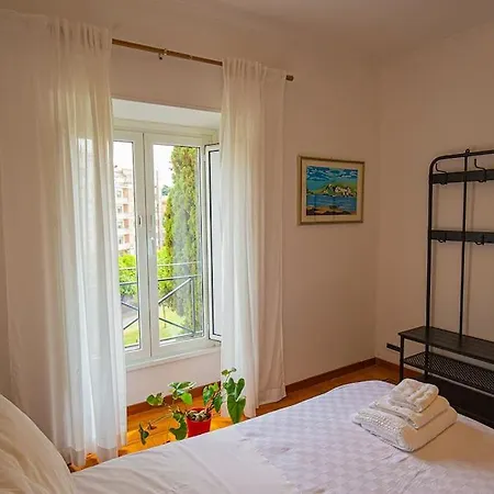 Dimora Al Colosseo, 2 Bedrooms Rome Exterior photo