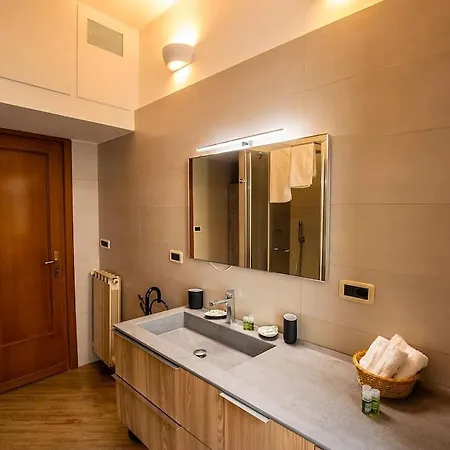 Dimora Al Colosseo, 2 Bedrooms Rome Exterior photo
